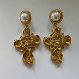 Katya Earrings (Gold)